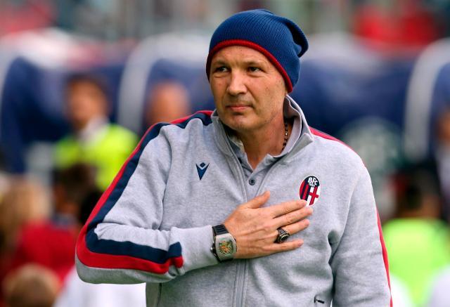 bologna-coach-sinisa-mihajlovic-puts-528666252.jpg